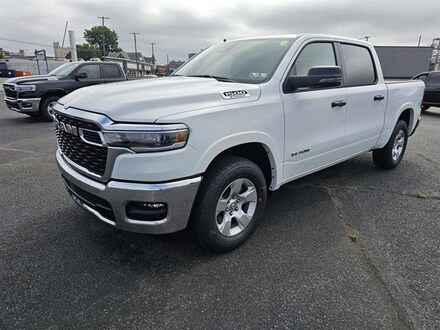 2025 Ram 1500 BIG HORN CREW CAB 4X4 5'7 BOX Pickup