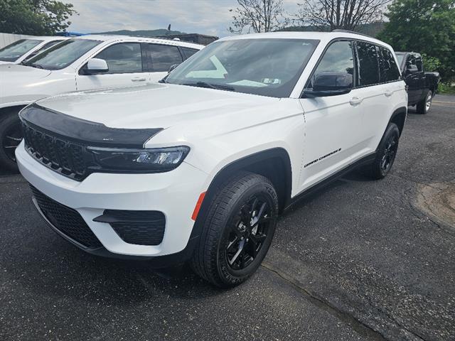 2024 Jeep Grand Cherokee Altitude X 4x4's photo