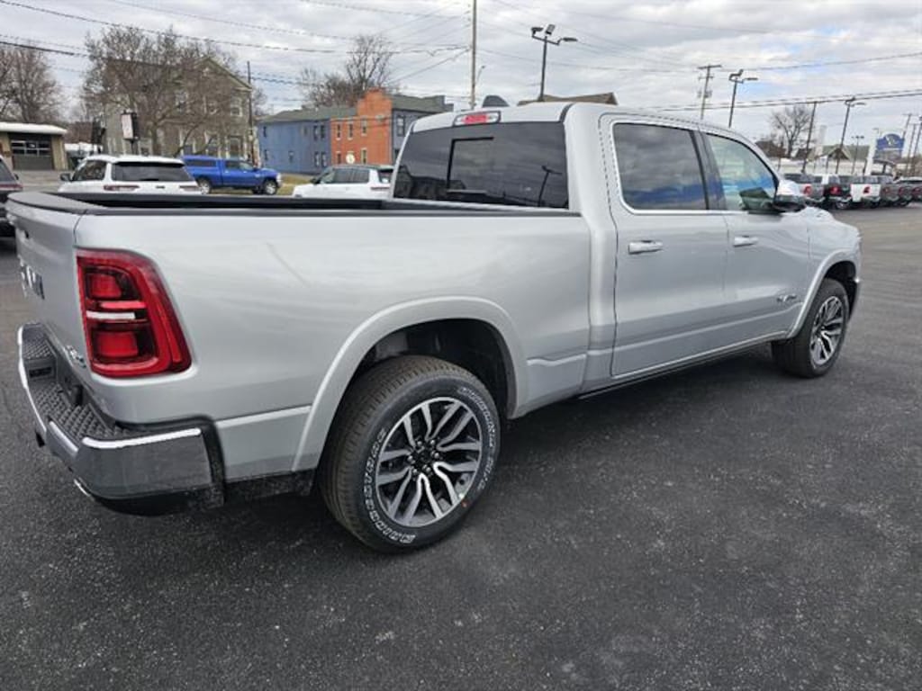 New 2026 Ram 1500 LIMITED LONGHORN CREW CAB 4X4 6'4 BOX Pickup