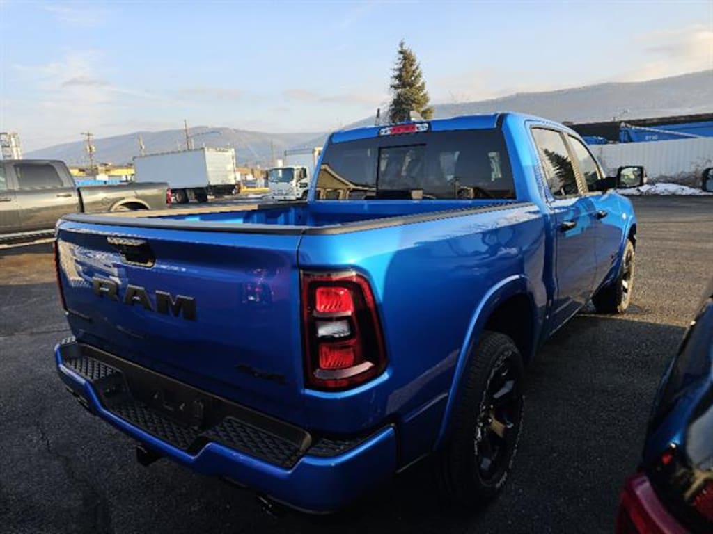 New 2026 Ram 1500 BIG HORN CREW CAB 4X4 5'7 BOX Pickup