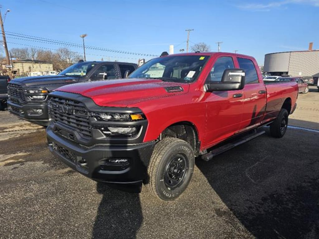 New 2026 Ram 2500 TRADESMAN CREW CAB 4X4 8' BOX Pickup