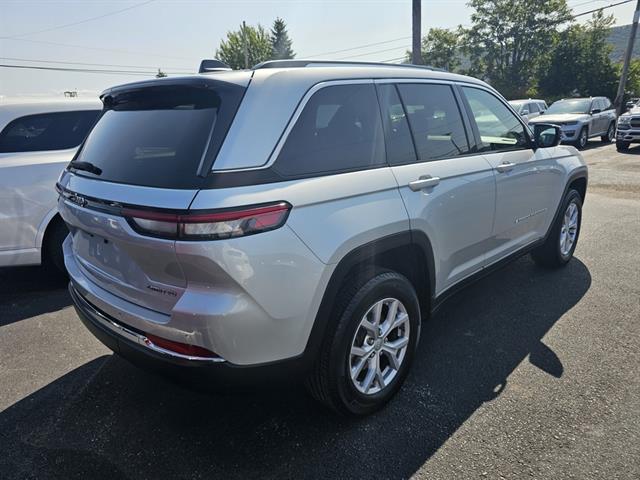 2022 Jeep Grand Cherokee Limited photo 4