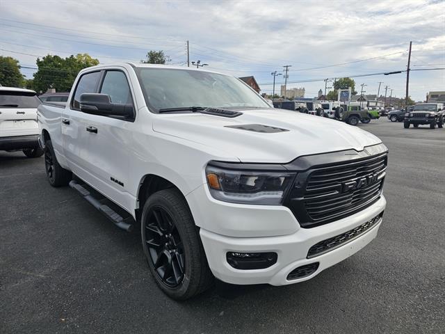 2023 Ram 1500 Laramie photo 3
