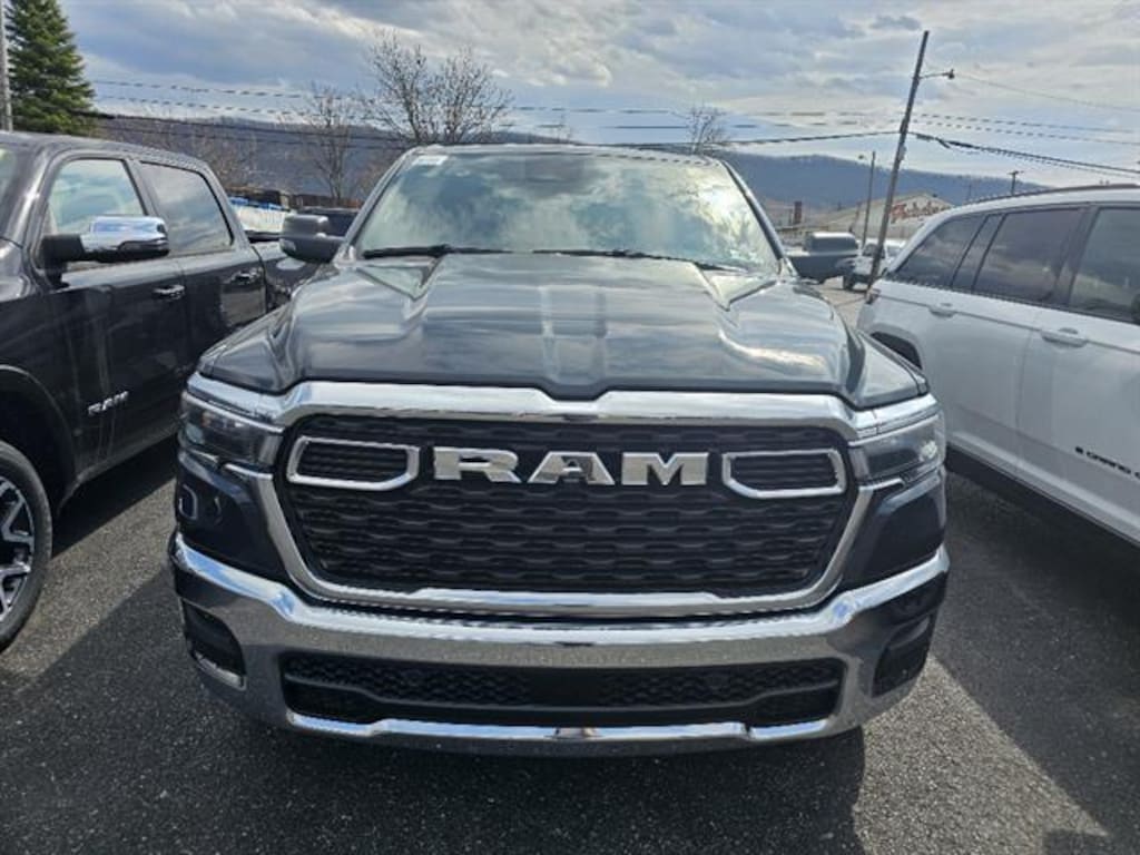 New 2026 Ram 1500 BIG HORN CREW CAB 4X4 6'4 BOX Pickup