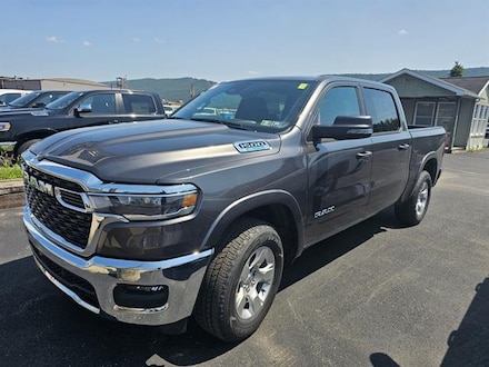 2025 Ram 1500 LONE STAR CREW CAB 4X4 5'7 BOX Pickup