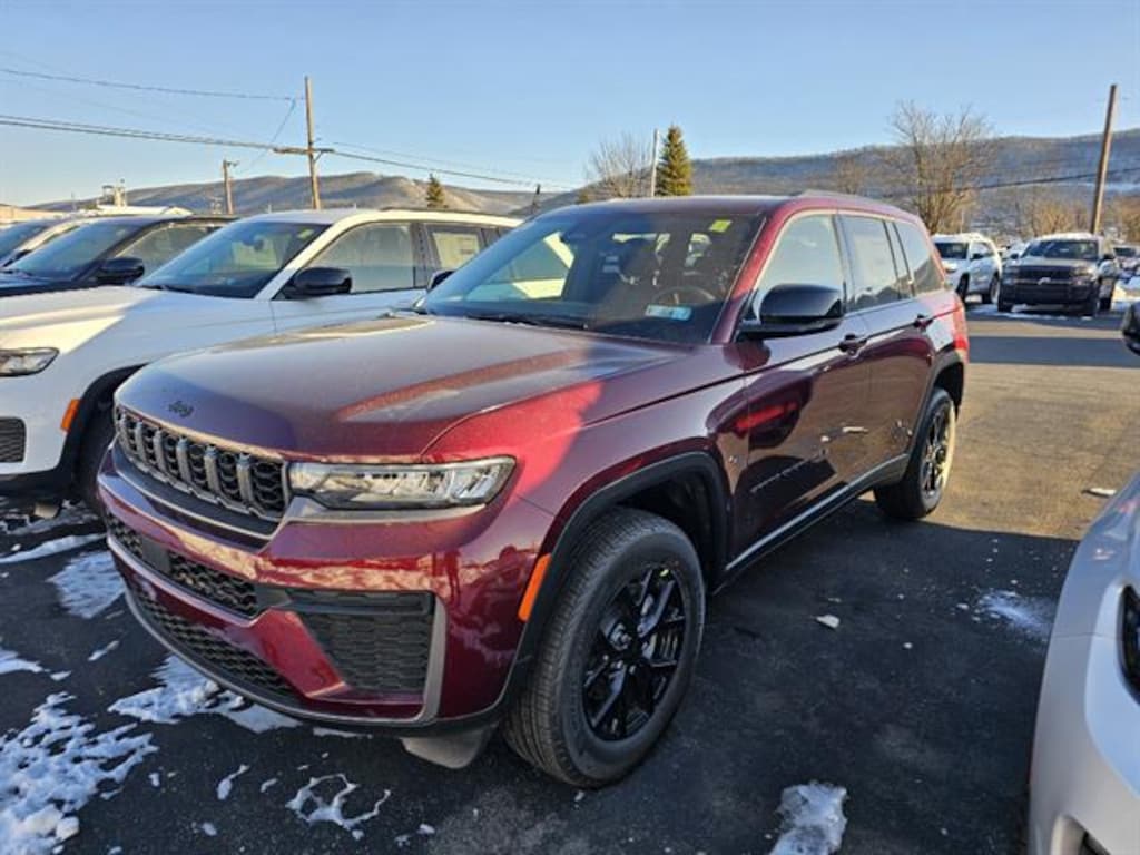 New 2026 Jeep Grand Cherokee LAREDO ALTITUDE 4X4 Sport Utility