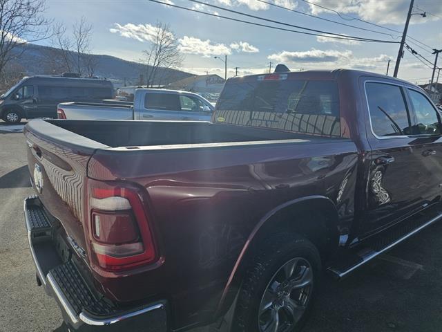 2022 Ram 1500 Laramie photo 3