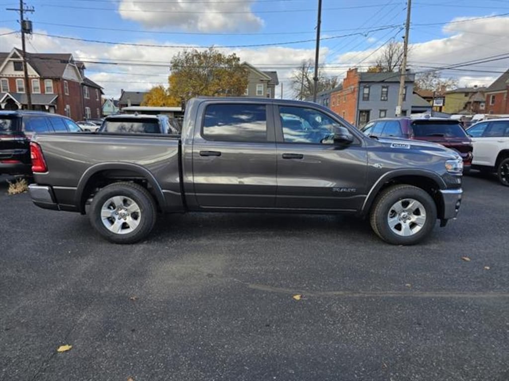 New 2026 Ram 1500 BIG HORN CREW CAB 4X4 5'7 BOX Pickup