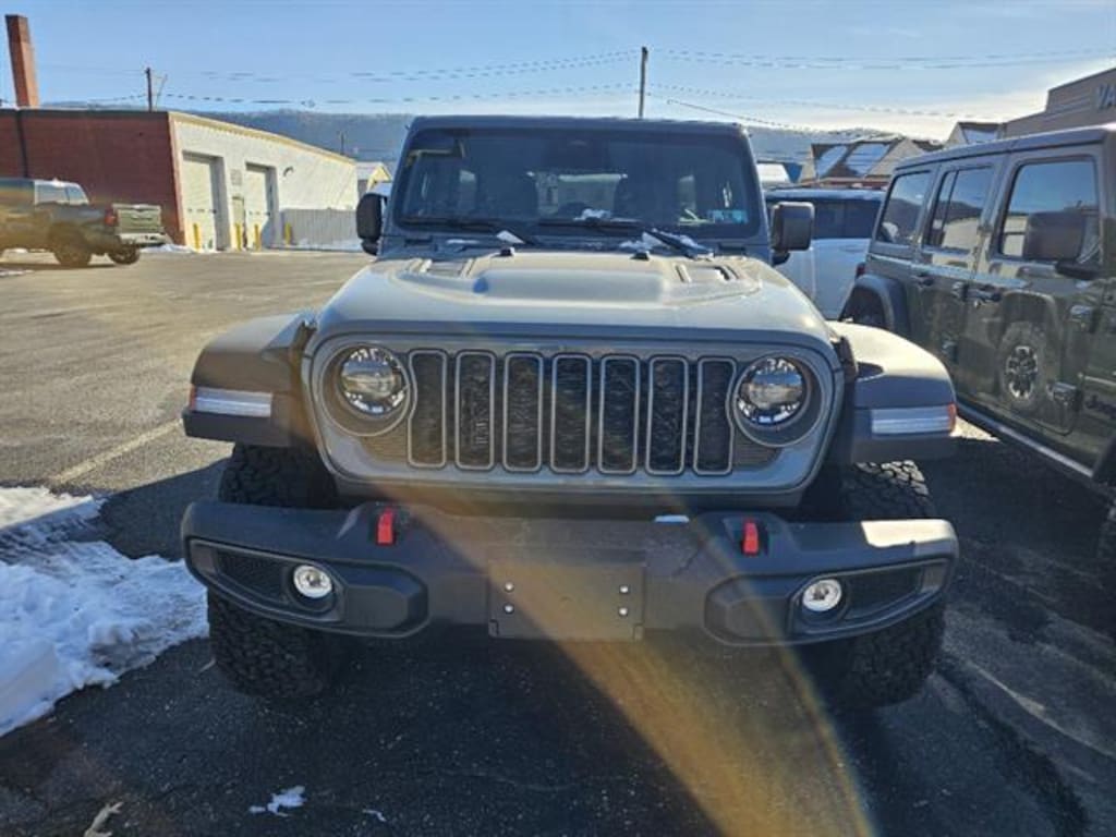 New 2026 Jeep Wrangler 4-DOOR RUBICON Sport Utility