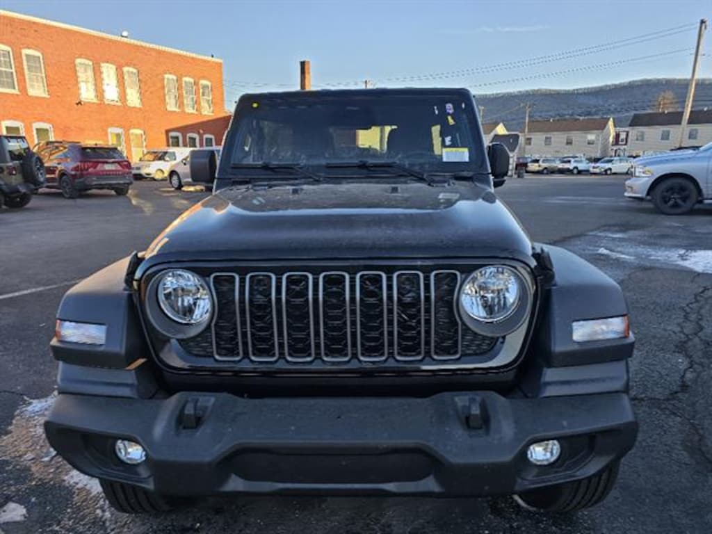 New 2026 Jeep Wrangler 4-DOOR SPORT S Sport Utility