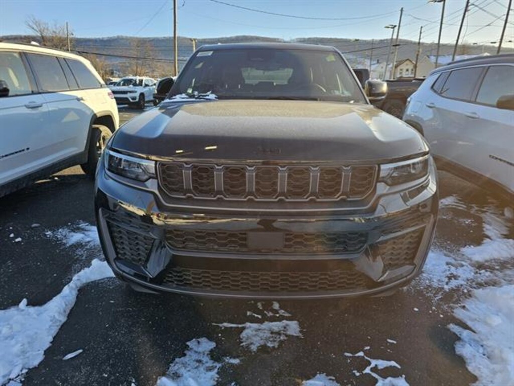 New 2026 Jeep Grand Cherokee ALTITUDE 4X4 Sport Utility