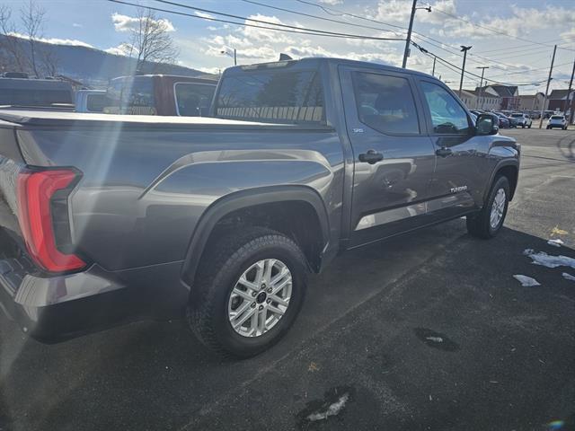 2024 Toyota Tundra SR5 photo 4