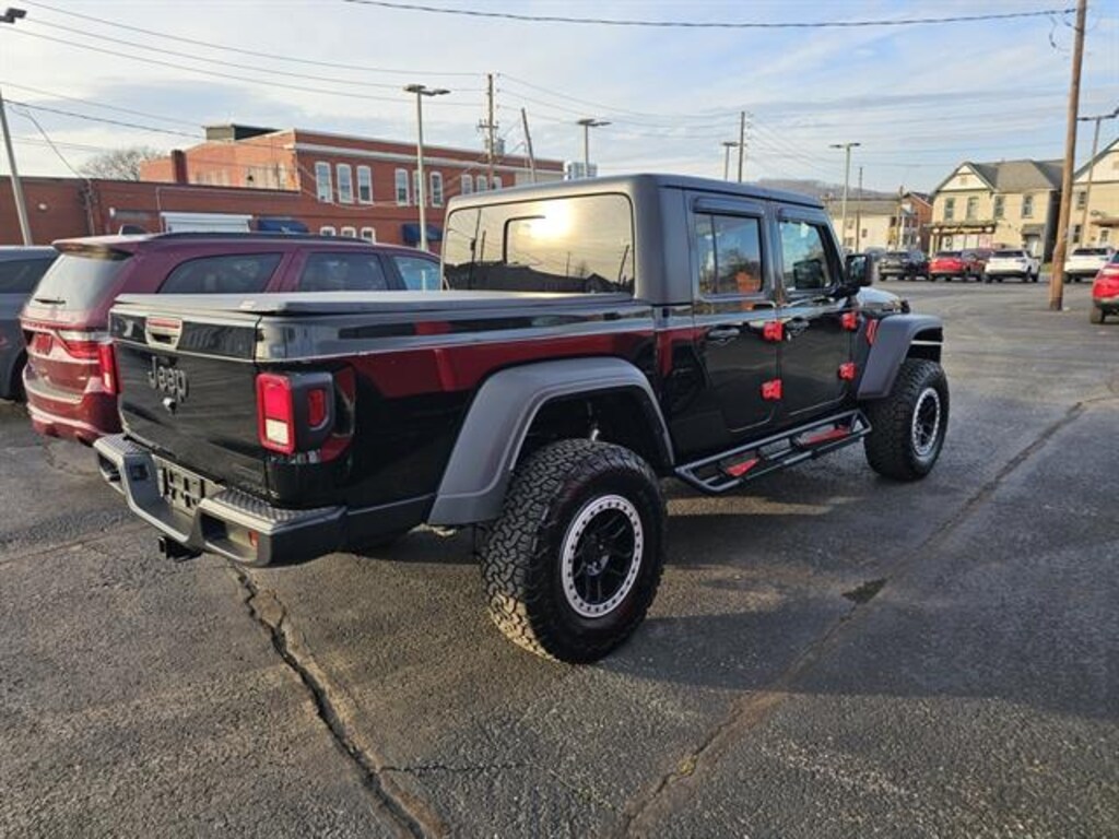 Used 2020 Jeep Gladiator Sport Truck Crew Cab
