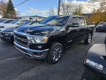 2022 Ram 1500 Big Horn/Lone Star Truck Crew Cab