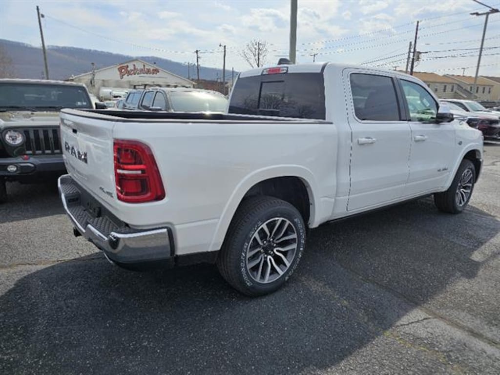 New 2026 Ram 1500 LIMITED LONGHORN CREW CAB 4X4 5'7 BOX Pickup