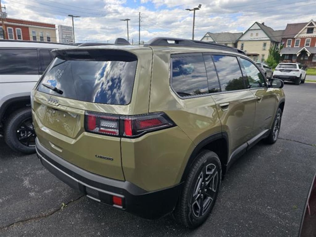 New 2026 Jeep Cherokee LAREDO 4X4 Sport Utility