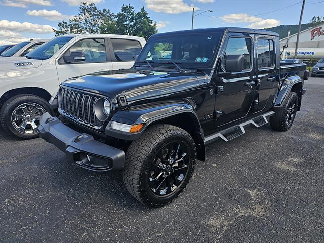 2025 Jeep Gladiator Truck Crew Cab 