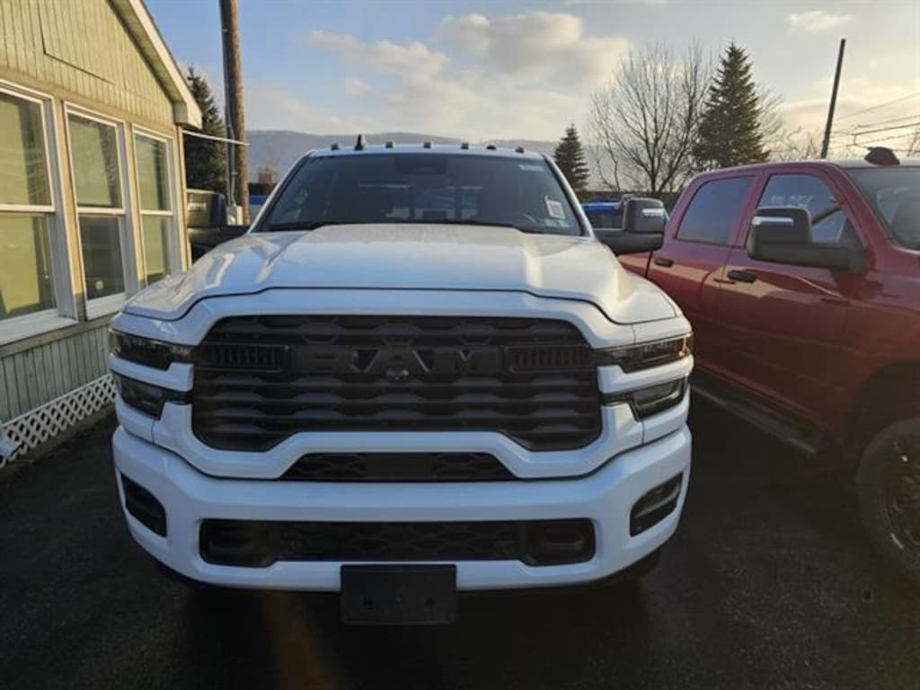 New 2026 Ram 2500 BIG HORN CREW CAB 4X4 6'4 BOX Pickup