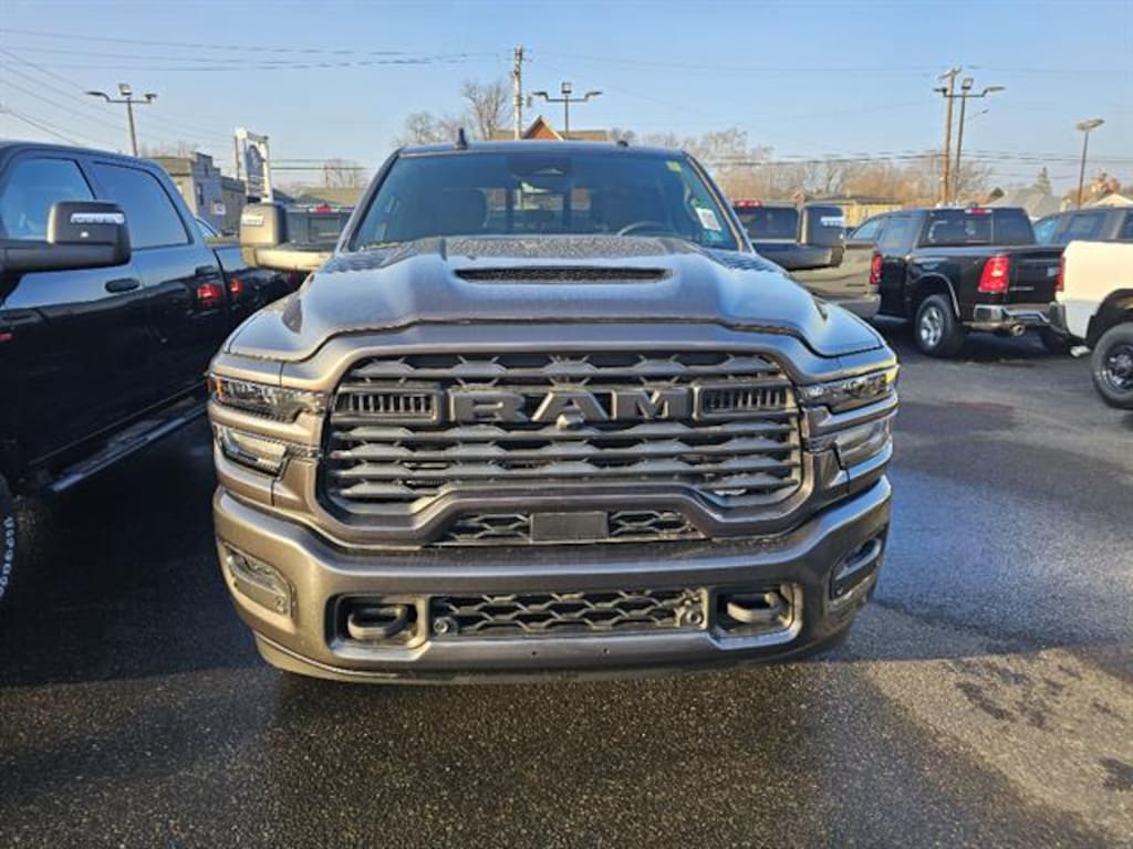 New 2026 Ram 2500 BLACK EXPRESS CREW CAB 4X4 6'4 BOX Pickup