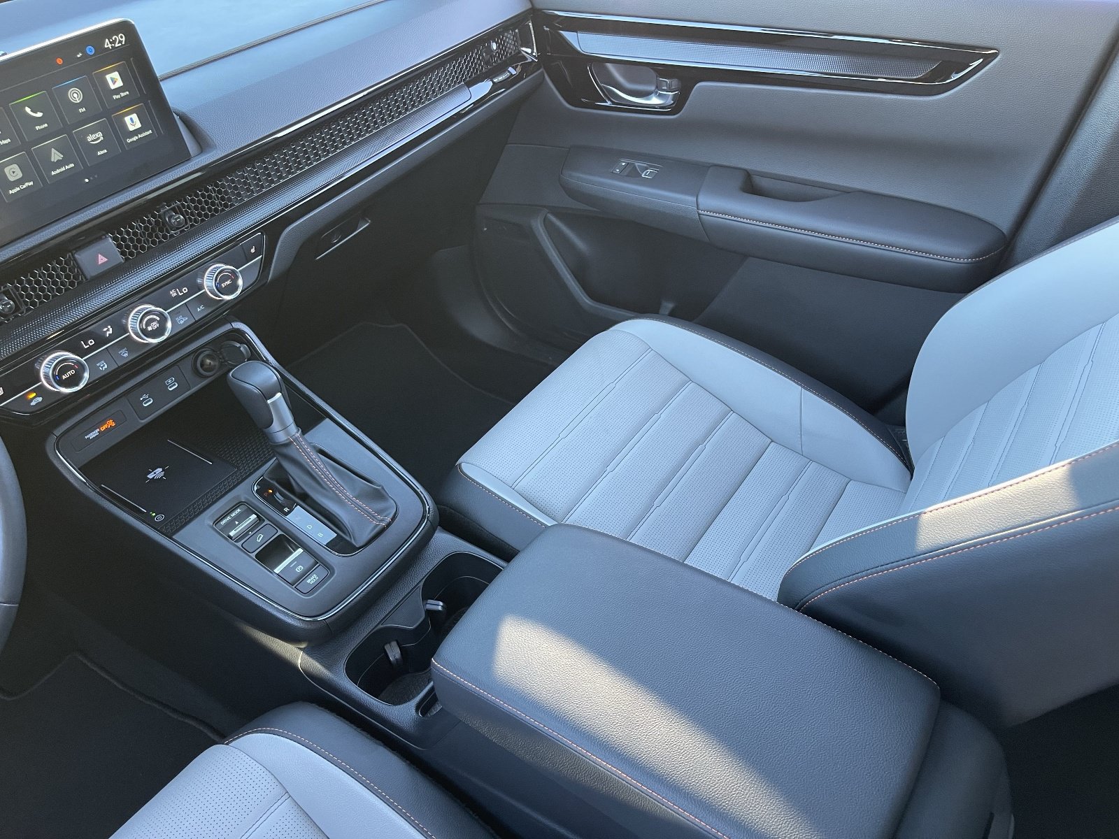 2026 Honda CR-V Sport Touring - Photo 18