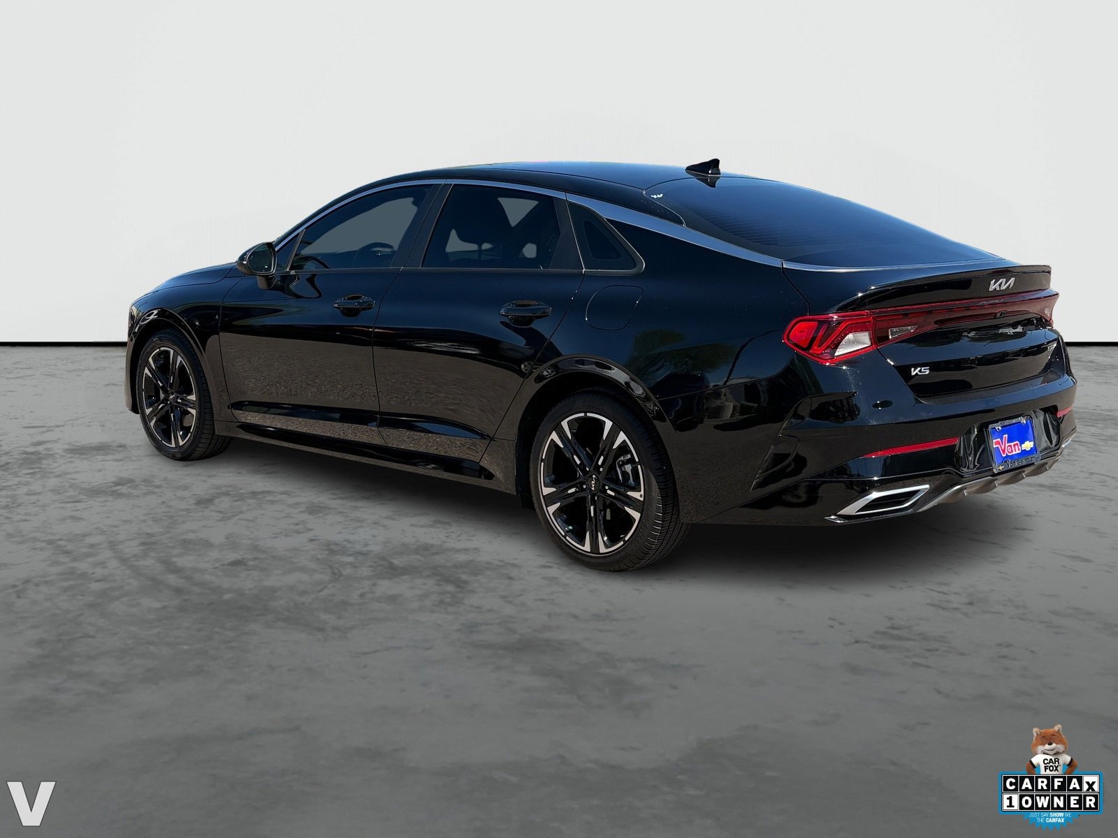 2024 Kia K5 GT-Line photo 3