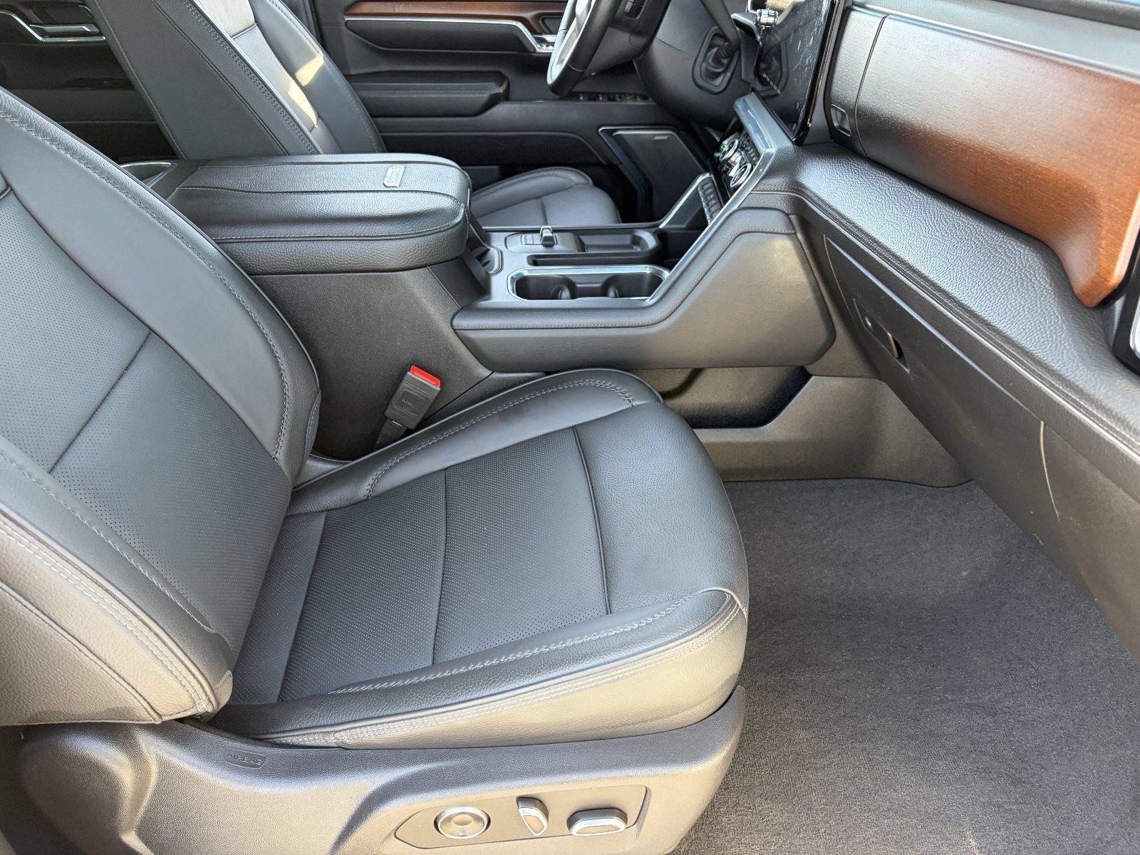 2024 GMC Sierra 2500HD Denali - Photo 12