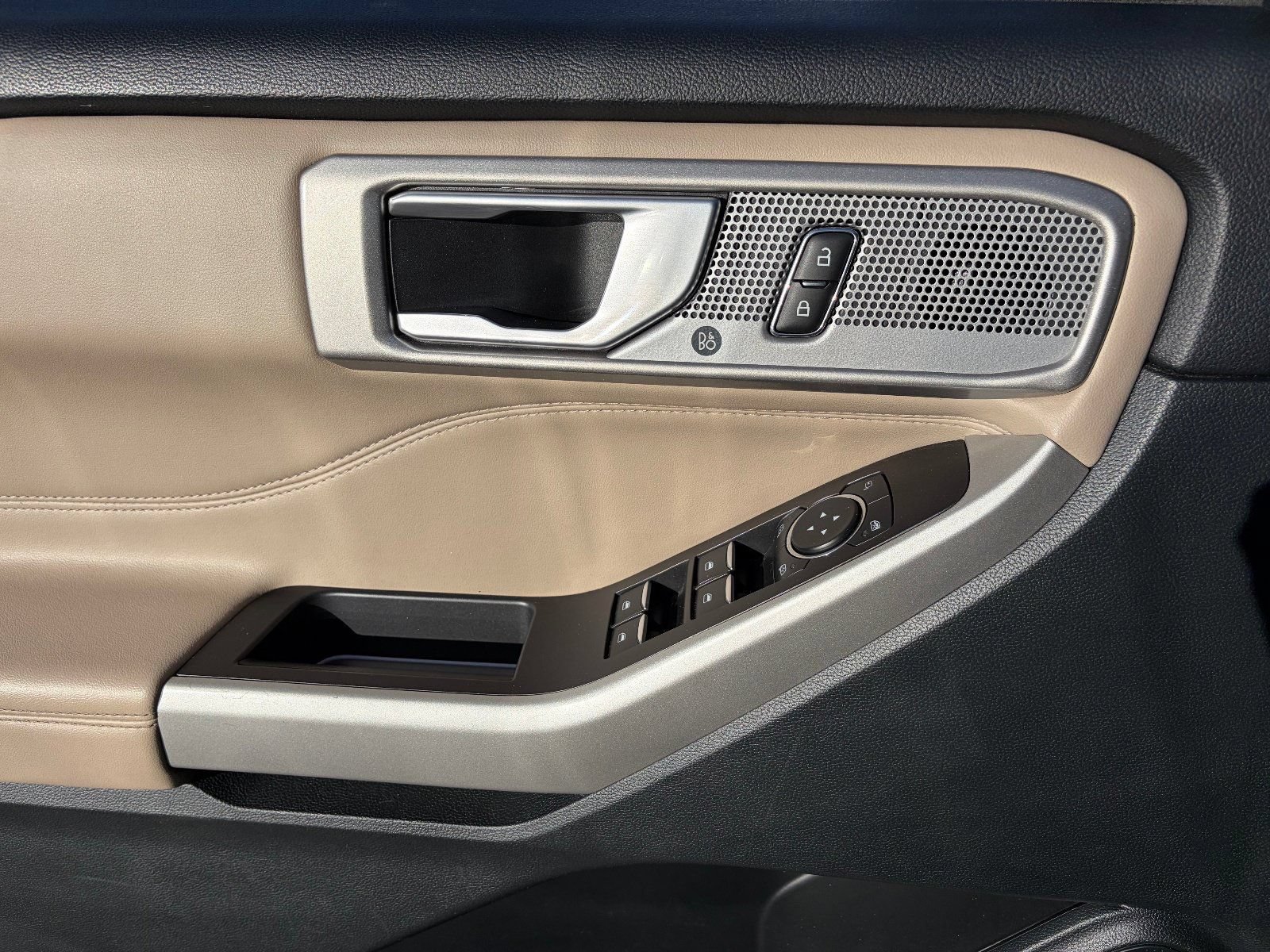 2024 Ford Explorer Limited - Photo 23