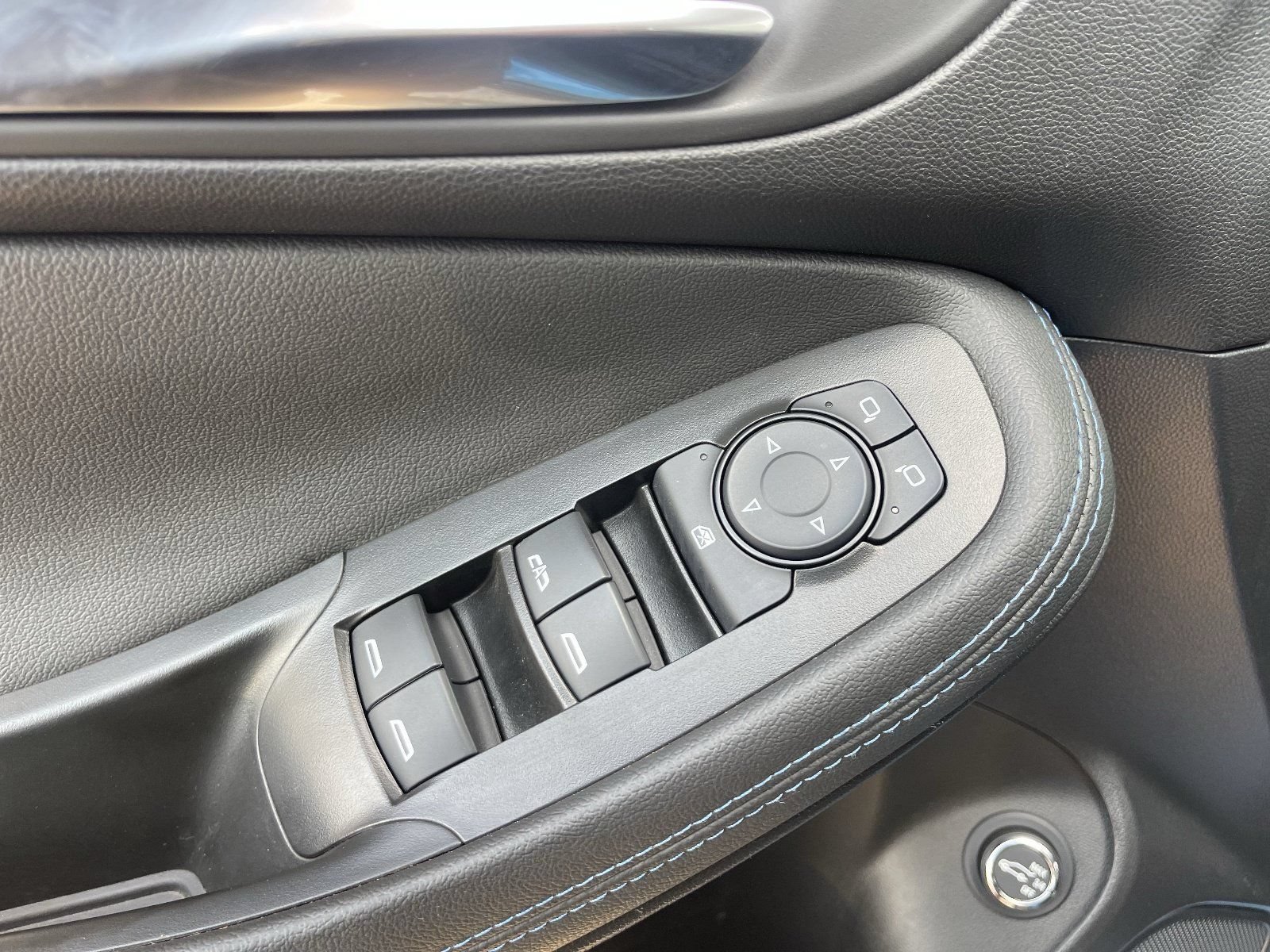 2026 Buick Encore GX Sport Touring - Photo 22