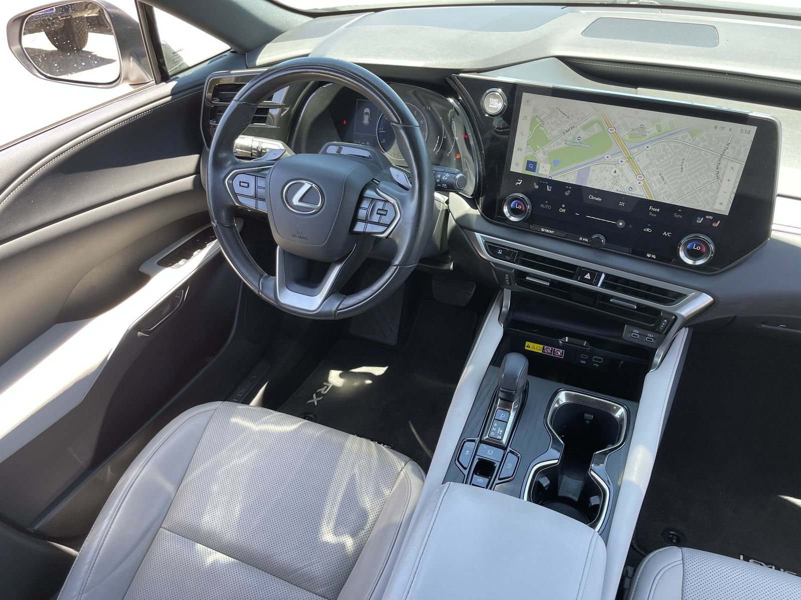 2023 Lexus RX 350 - Photo 16