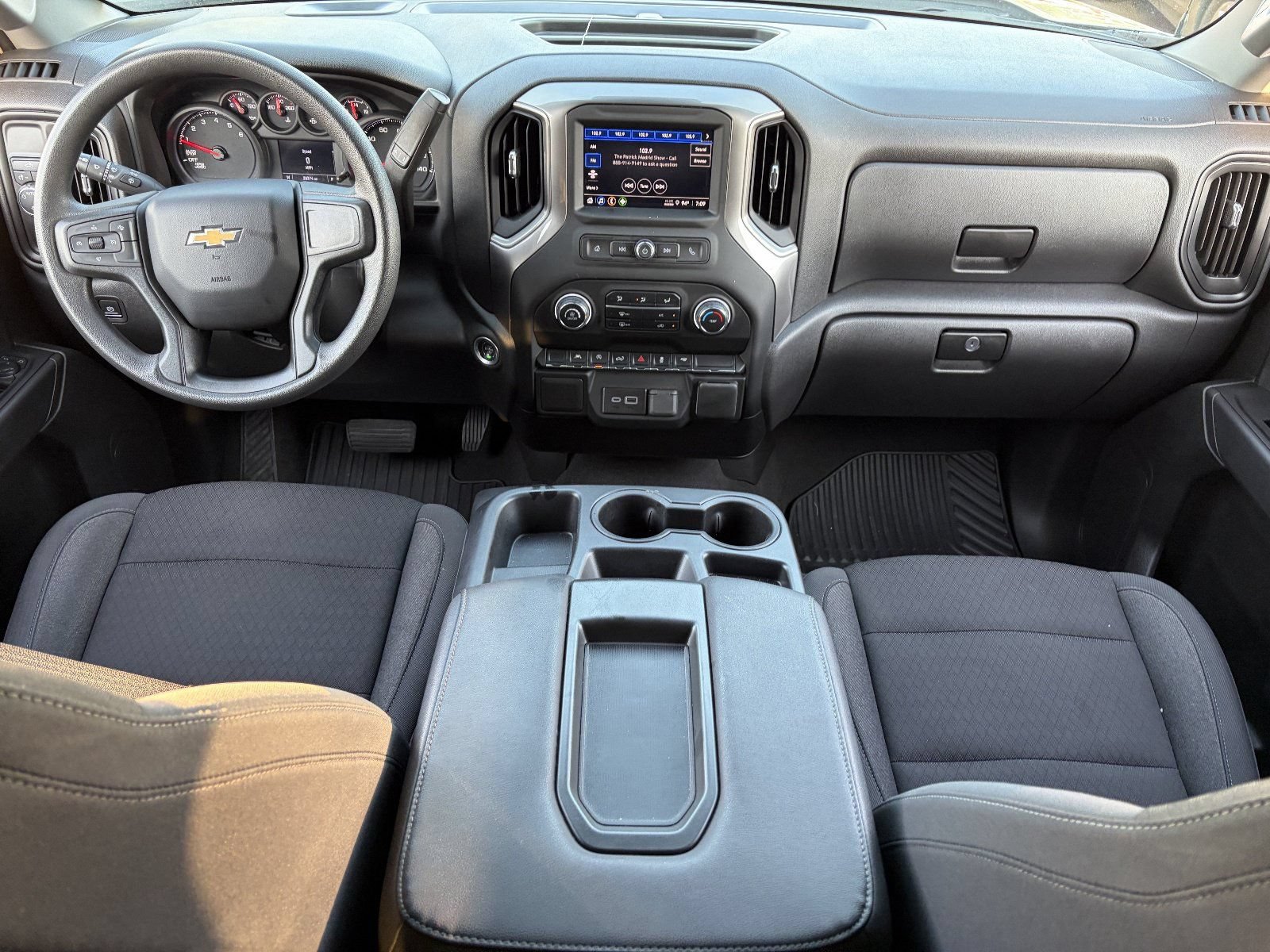 2024 Chevrolet Silverado 1500 Custom - Photo 16