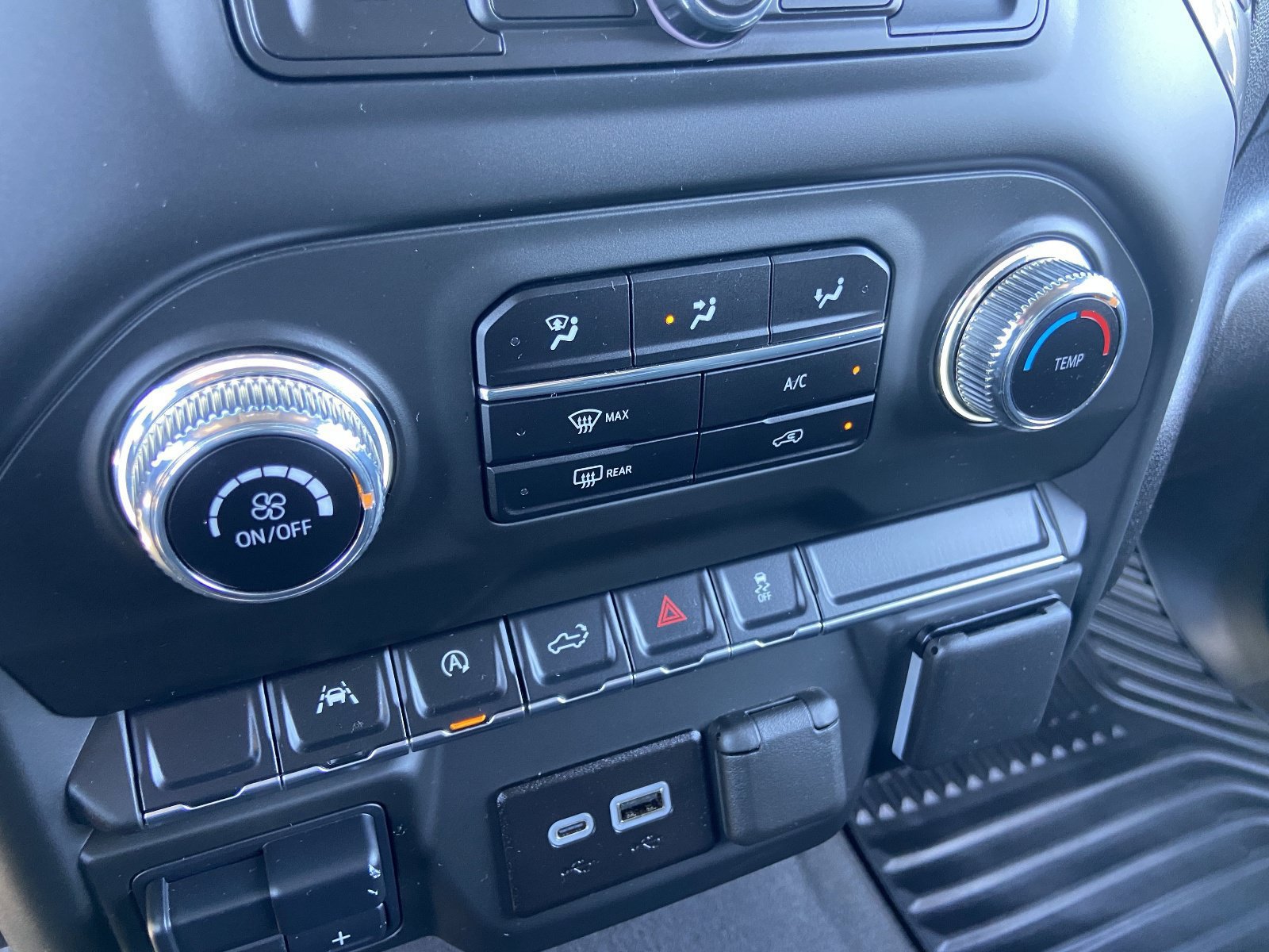 2025 GMC Sierra 1500 Pro - Photo 23