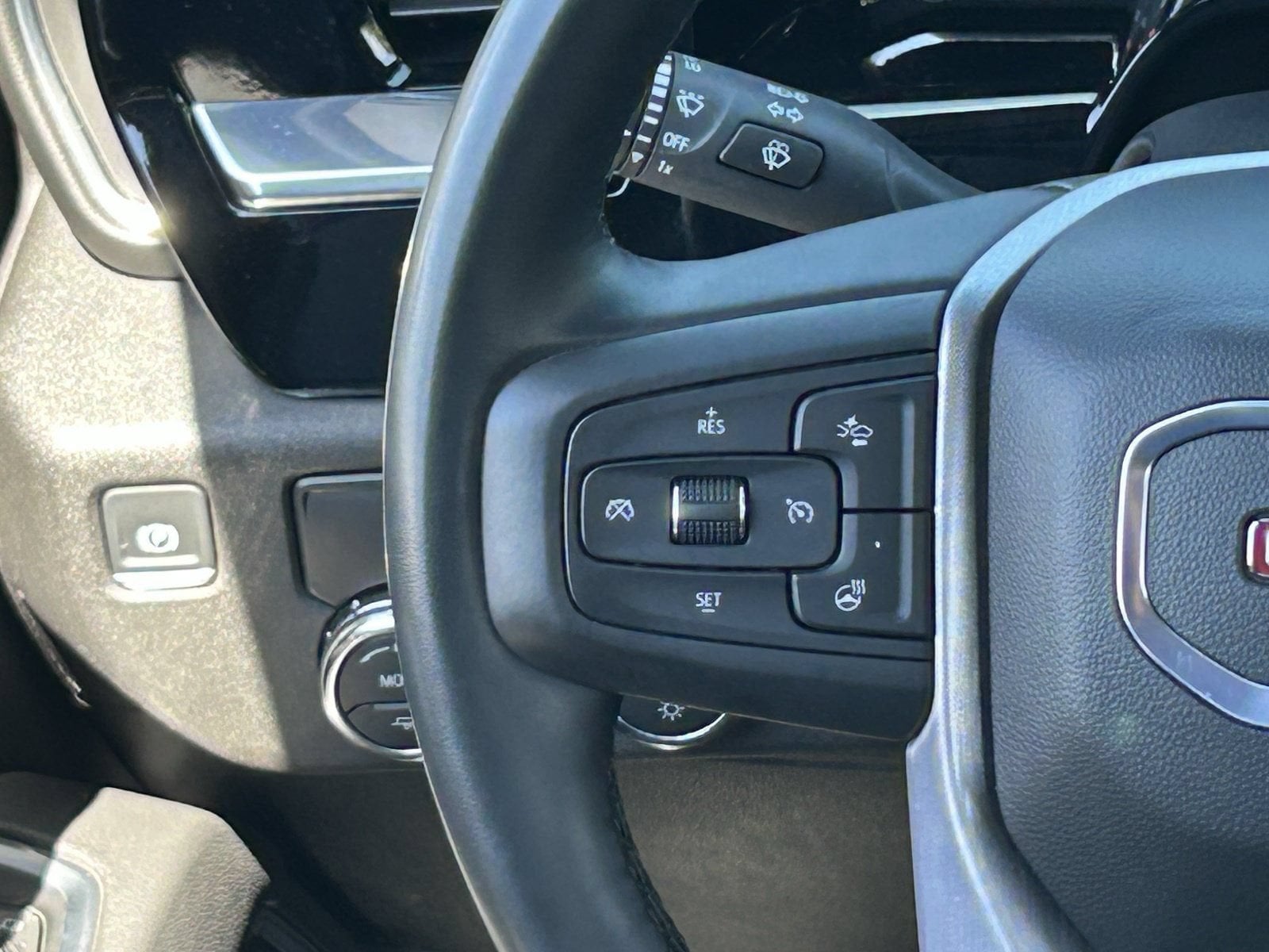 2025 GMC Sierra 1500 SLE - Photo 20