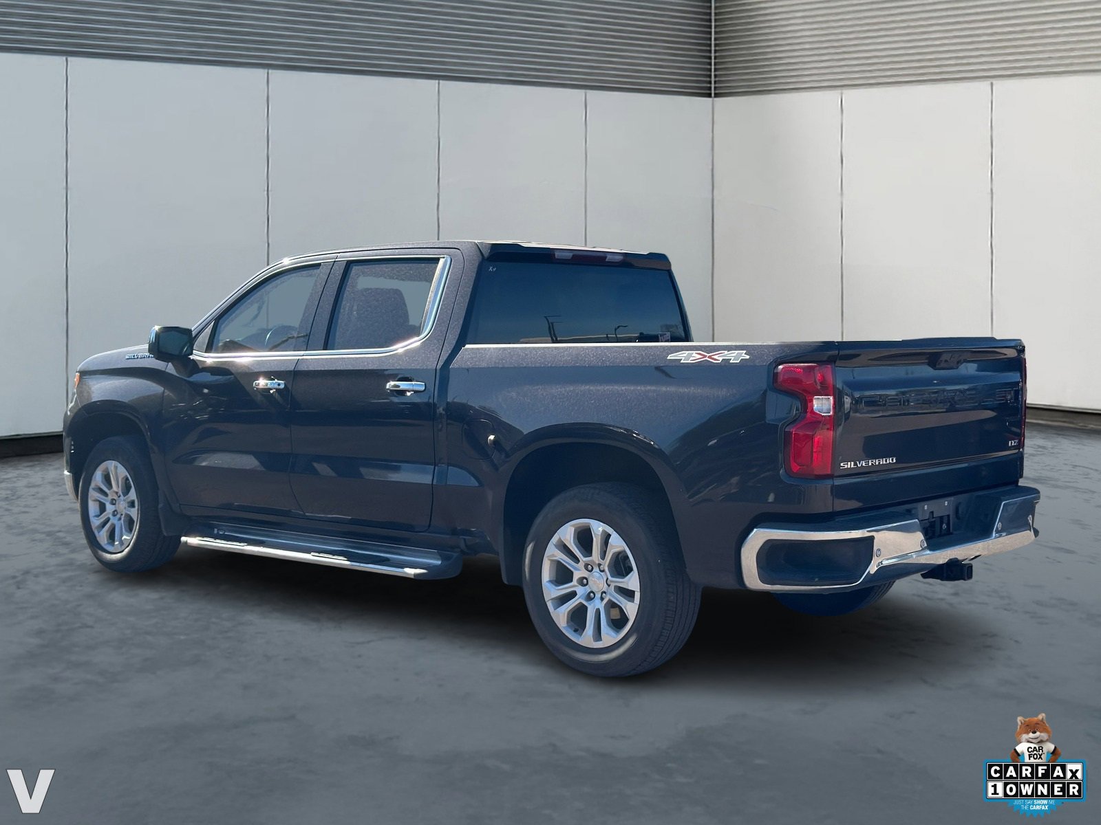2023 Chevrolet Silverado 1500 LTZ photo 3
