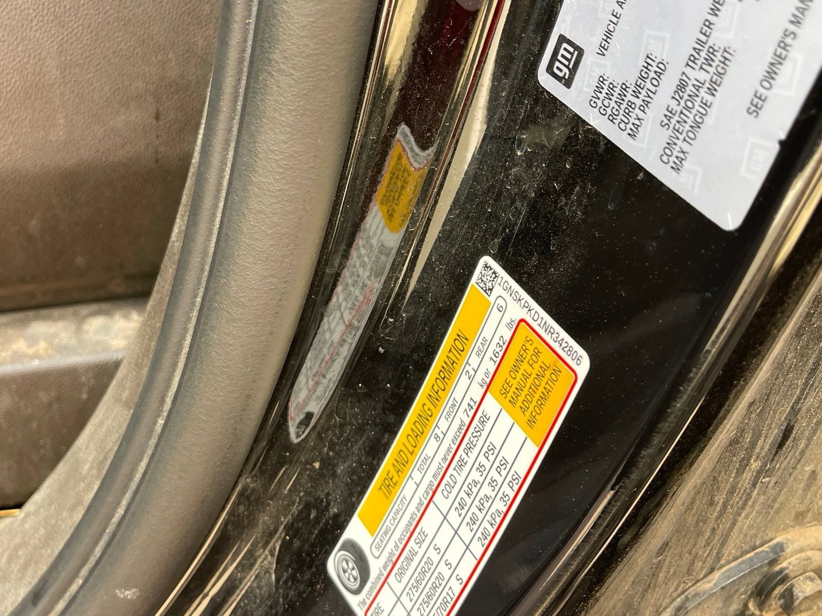 Used 2022 Black Chevrolet Z71 image 5