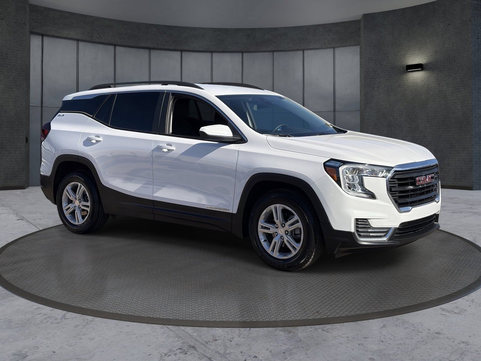 2024 GMC Terrain SLE - Photo 8