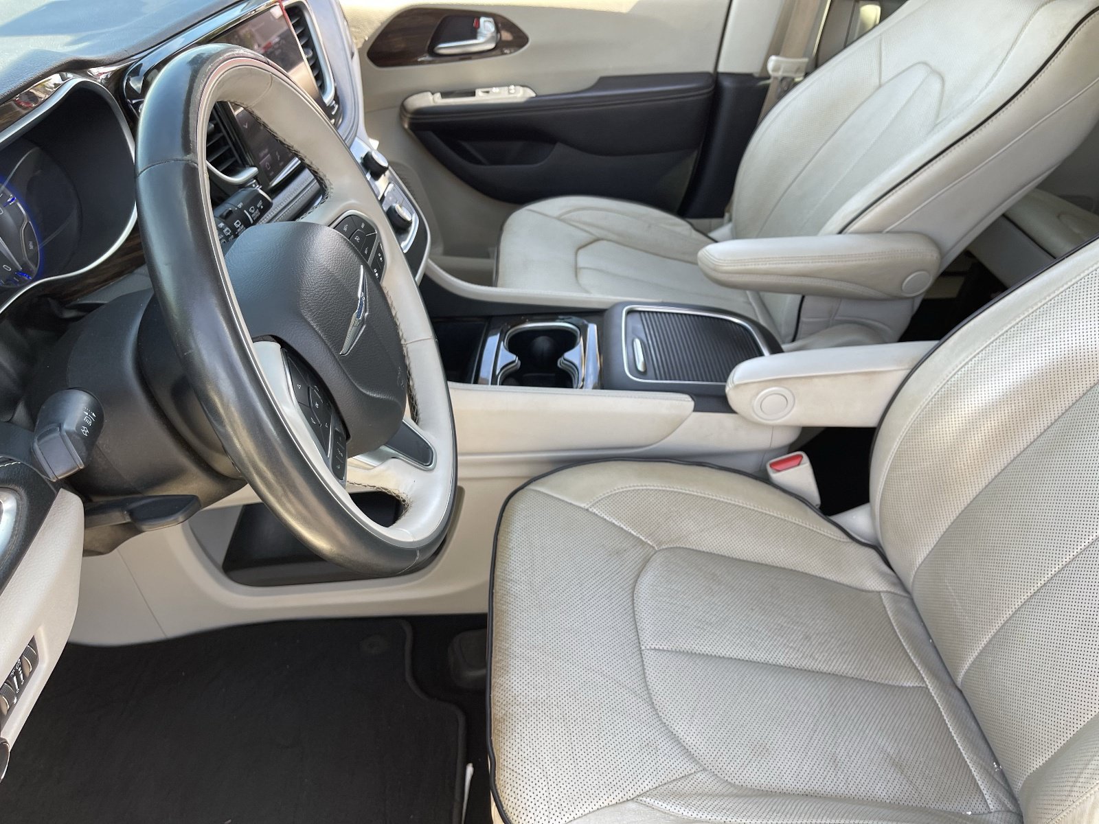 2021 Chrysler Pacifica Limited - Photo 21