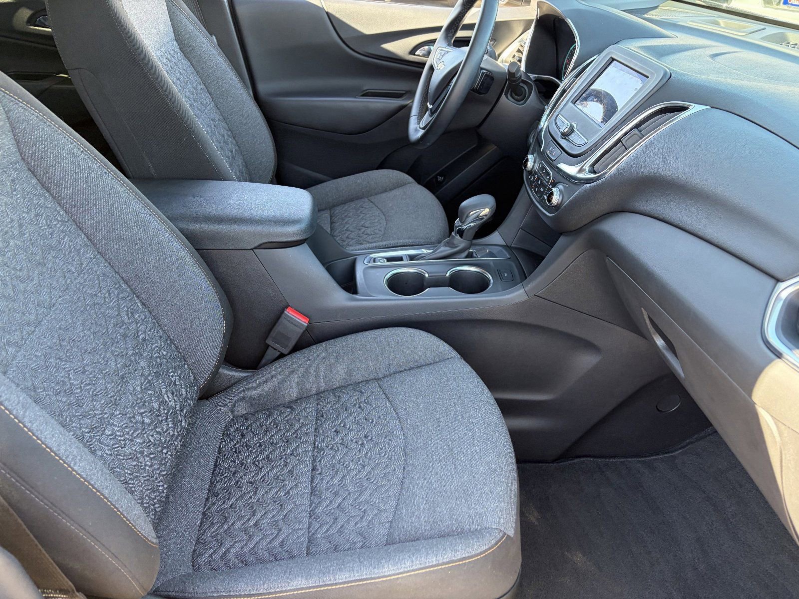 2024 Chevrolet Equinox LT - Photo 11