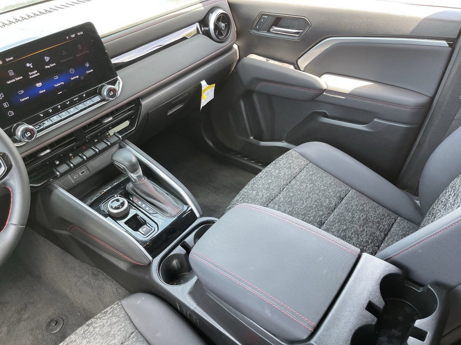 2024 Chevrolet Colorado Z71 - Photo 17