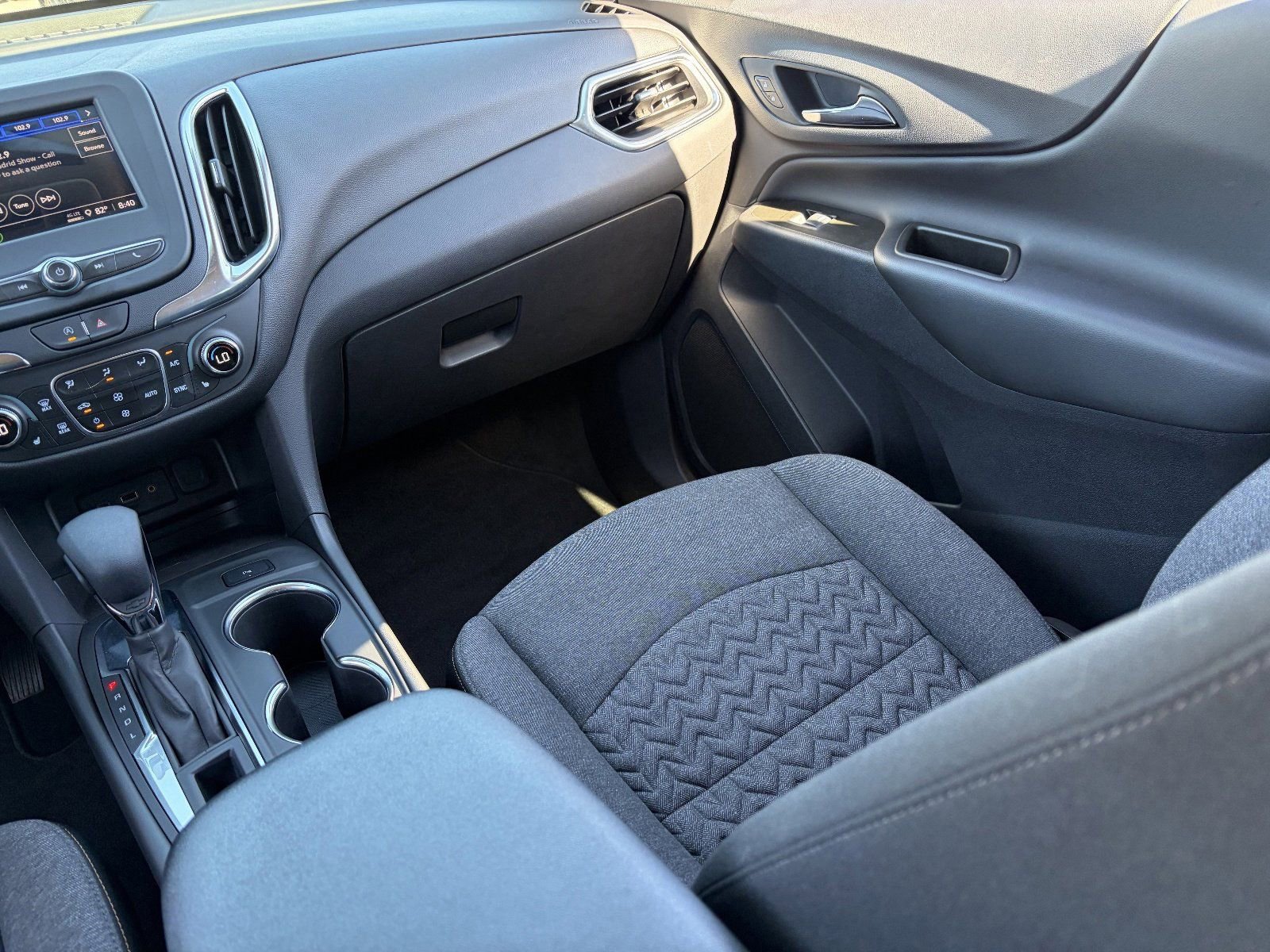 2024 Chevrolet Equinox LT - Photo 16