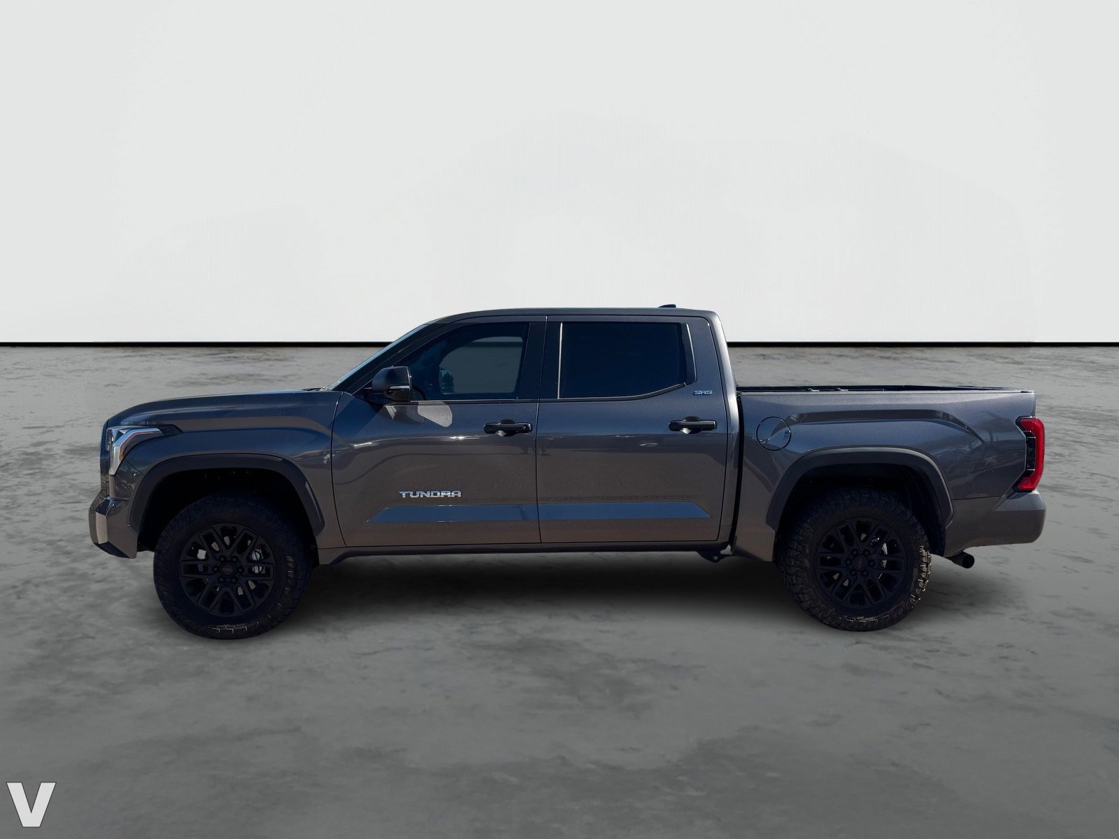2022 Toyota Tundra SR5 photo 2
