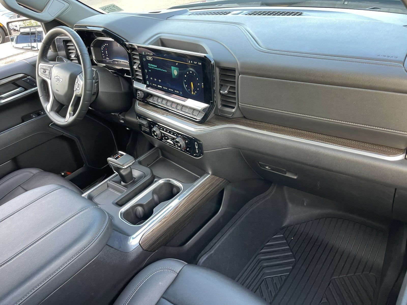 2024 Chevrolet Silverado 1500 RST - Photo 13