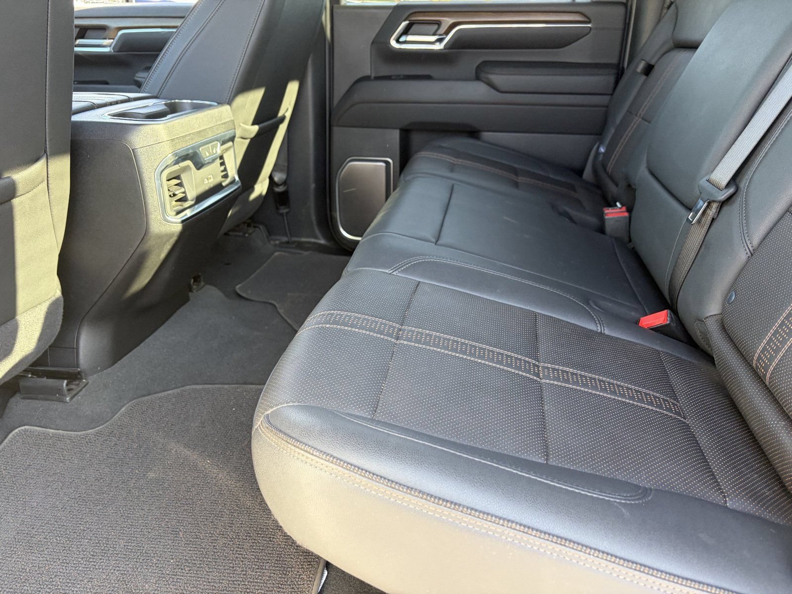 2024 Chevrolet Silverado 2500HD High Country - Photo 18