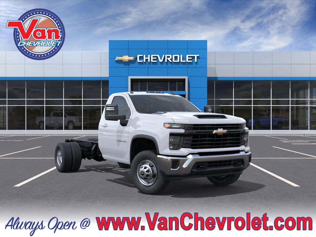 New 2025 Chevrolet Silverado 3500 HD Chassis Cab Work Truck Truck Regular Cab