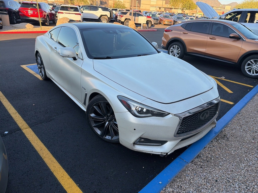Used 2018 INFINITI Q60 RED Sport 400 Coupe