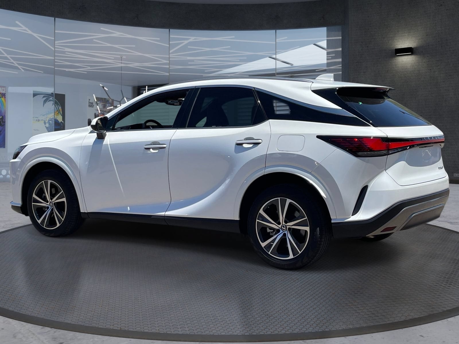2023 Lexus RX 350 - Photo 4