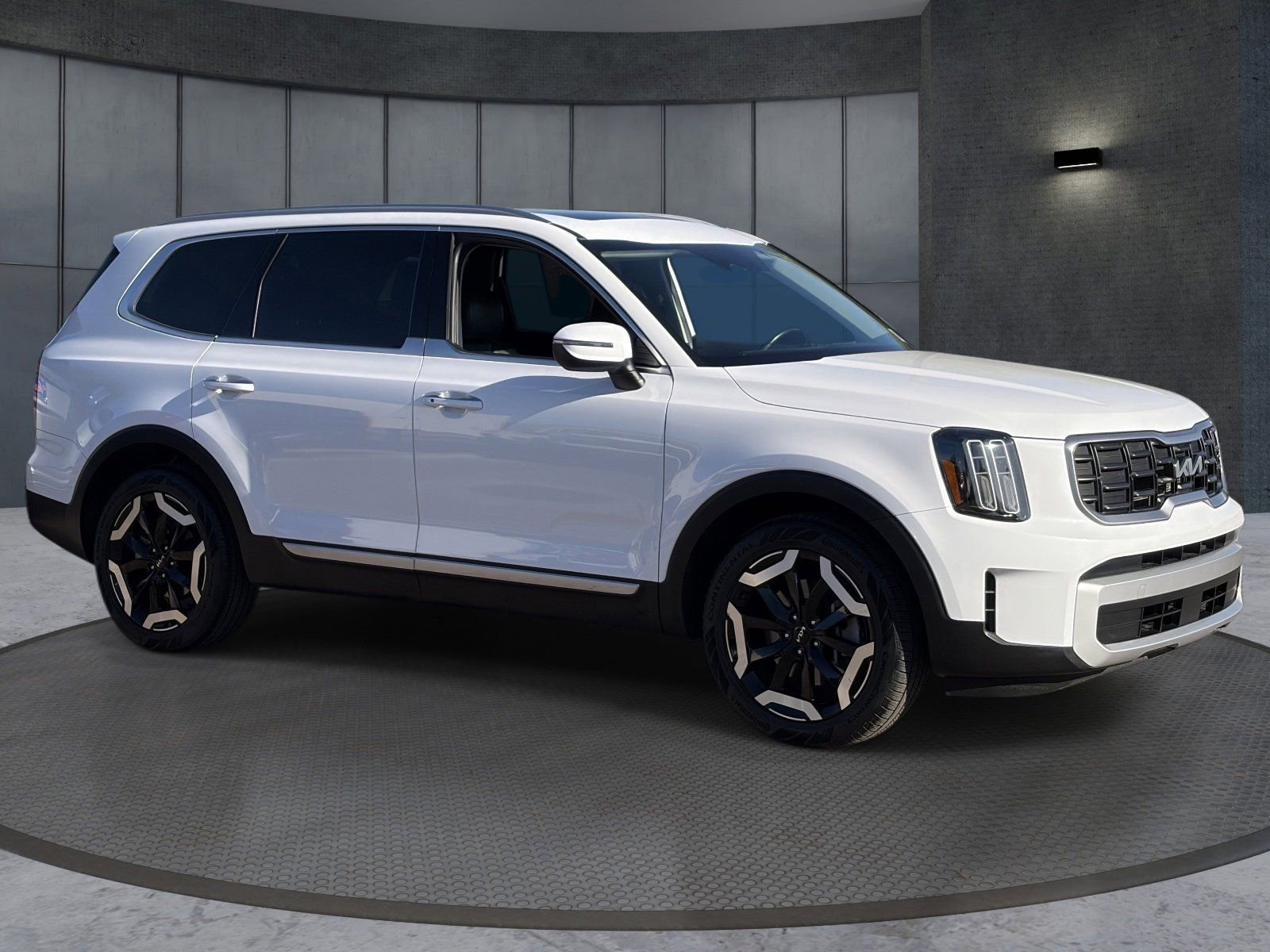 2025 Kia Telluride S - Photo 8