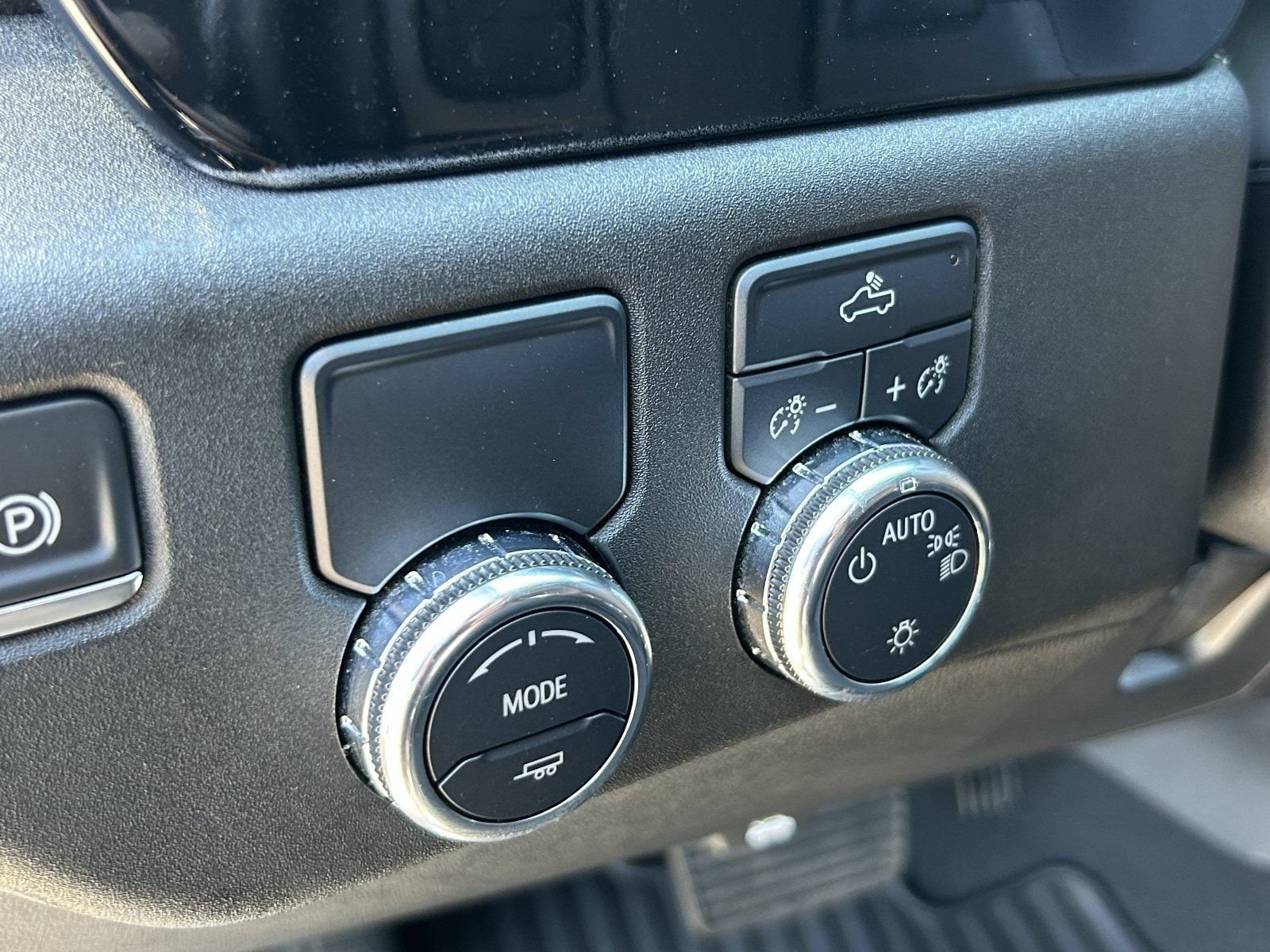 2025 GMC Sierra 1500 SLE - Photo 27