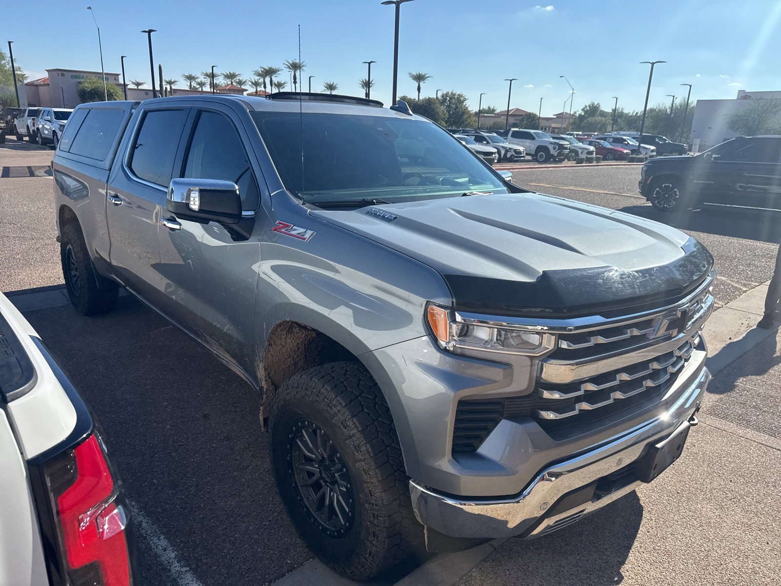 2023 Chevrolet Silverado 1500 LTZ photo 2