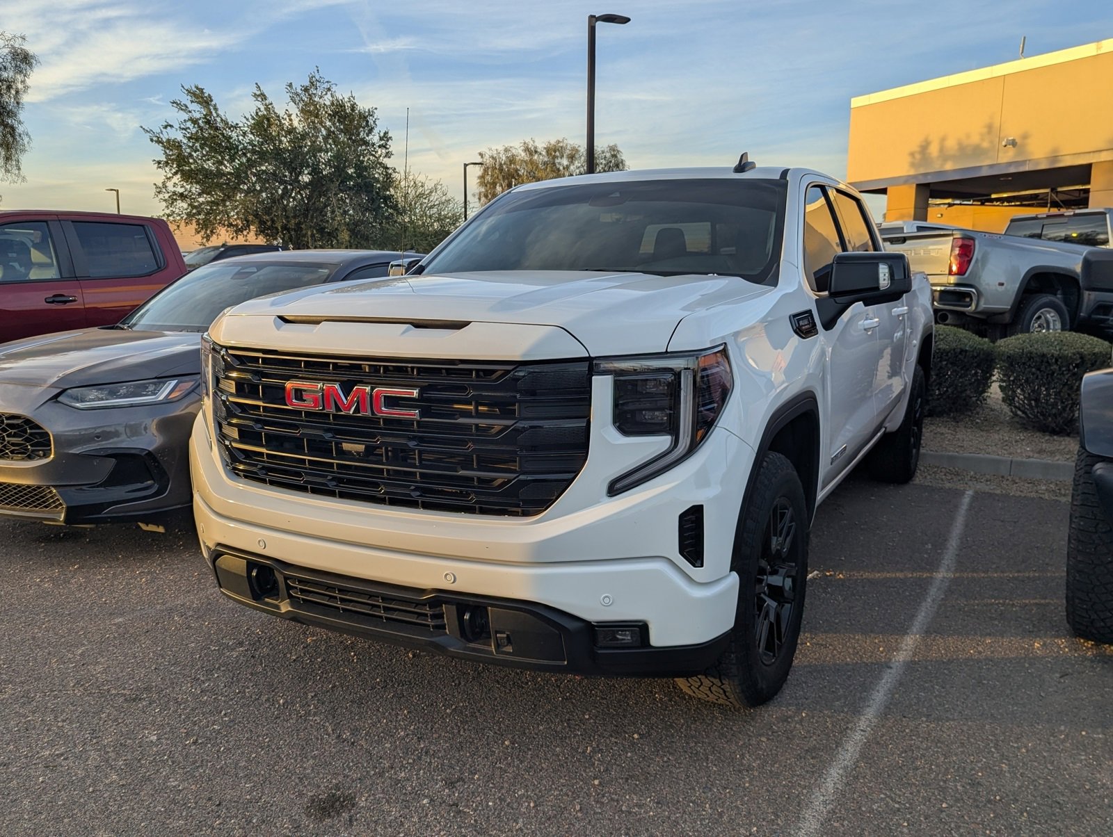 2025 GMC Sierra 1500 Elevation's photo