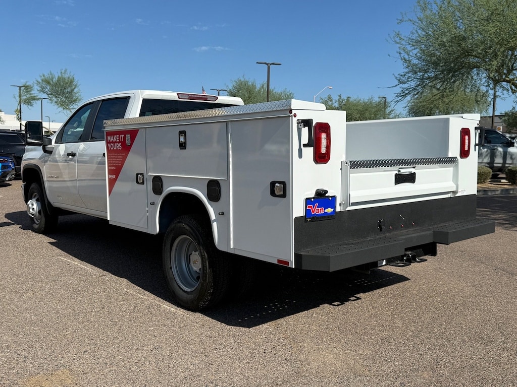 New 2024 Chevrolet Silverado 3500 HD Chassis Cab Work Truck Truck Crew Cab